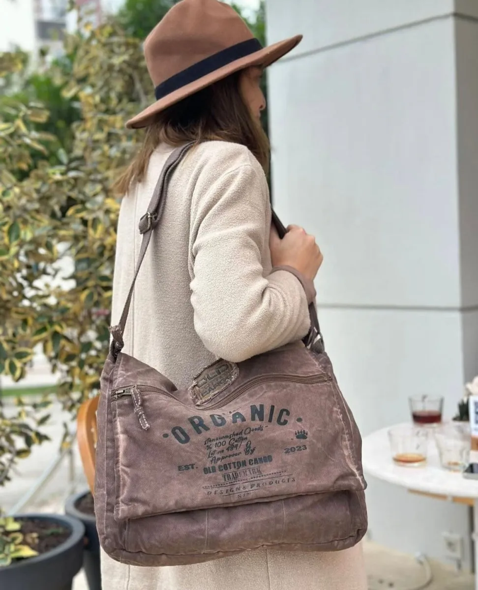 Kahverengi Ayarlanabilir Askılı Ve Fermuarlı Omuz Çantası